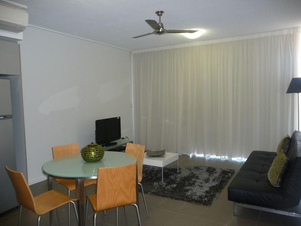 Central Holborn Apartments Таунсвил Екстериор снимка