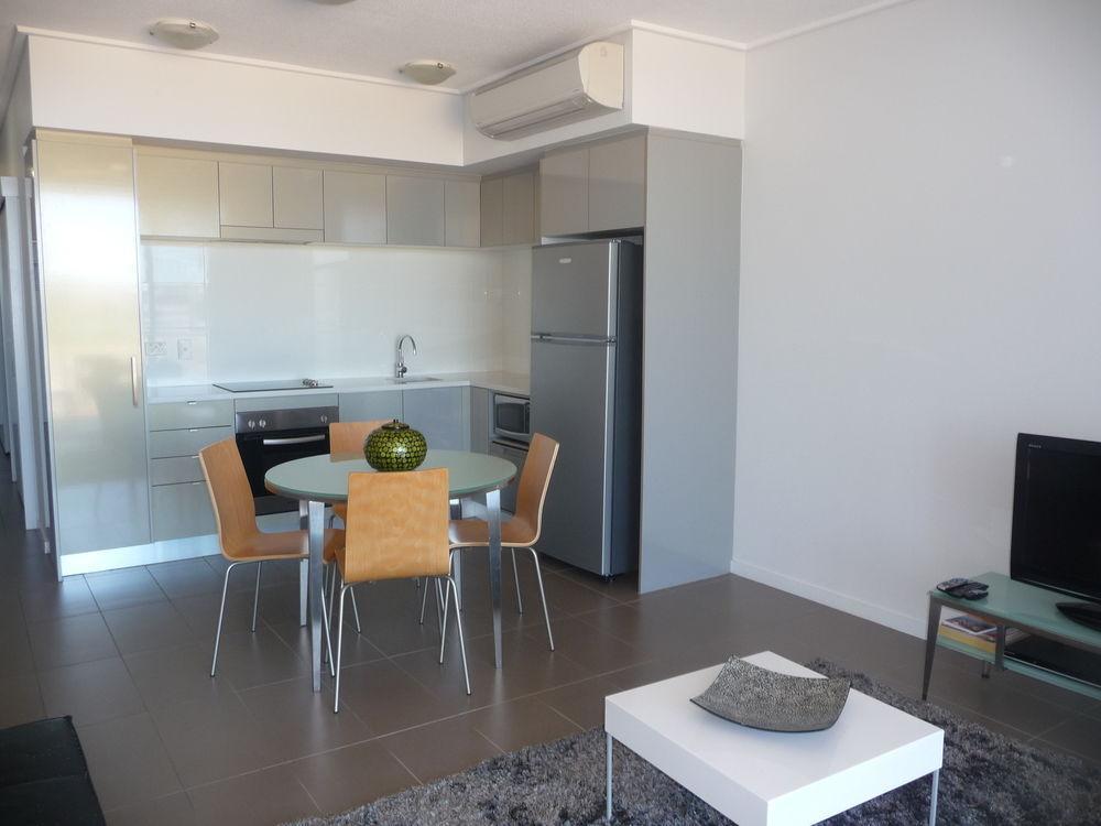 Central Holborn Apartments Таунсвил Екстериор снимка
