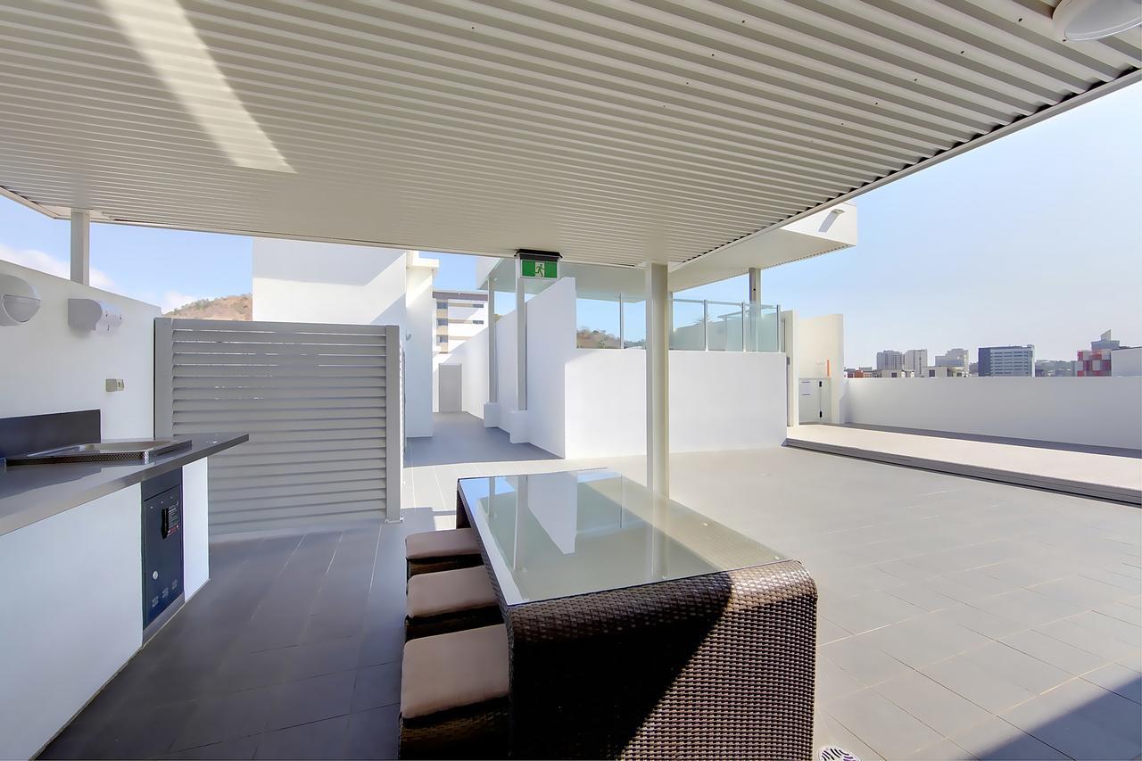 Central Holborn Apartments Таунсвил Екстериор снимка